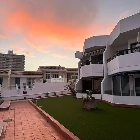 Martina 67 Sur Y Sol Los Cristianos * Лос Кристианос