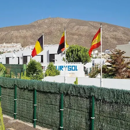Martina 67 Sur Y Sol Los Cristianos Лос Кристианос