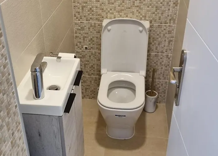 Martina 67 Sur Y Sol Los Cristianos