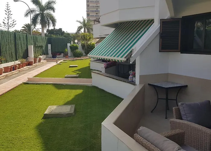 Martina 67 Sur Y Sol Los Cristianos * Los Cristianos (Tenerife)