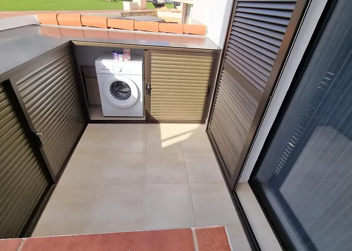 Martina 67 Sur Y Sol Los Cristianos