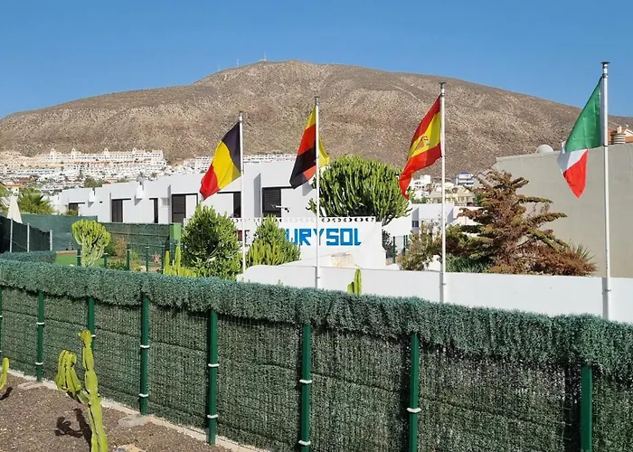 Martina 67 Sur Y Sol Los Cristianos Лос Кристианос