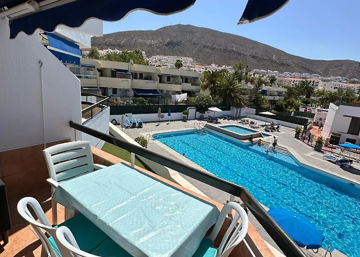 Martina 67 Sur Y Sol Los Cristianos *